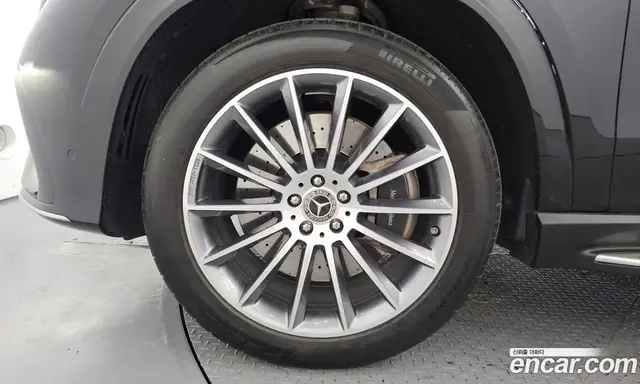 Mercedes-Benz GLE-Class 2025 3.0 автомат (гидро), миниатюра 5