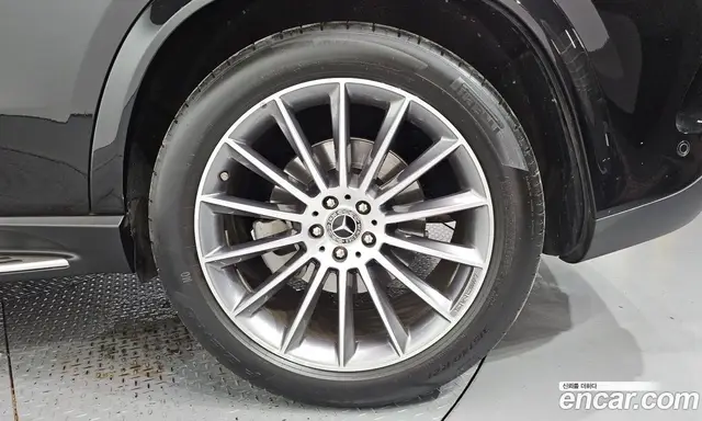 Mercedes-Benz GLE-Class 2025 3.0 автомат (гидро), миниатюра 7