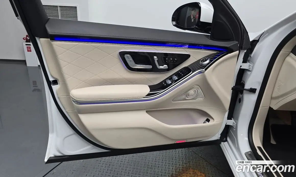 Mercedes-Benz S-Class 2024 4.0 автомат (гидро), фото 13