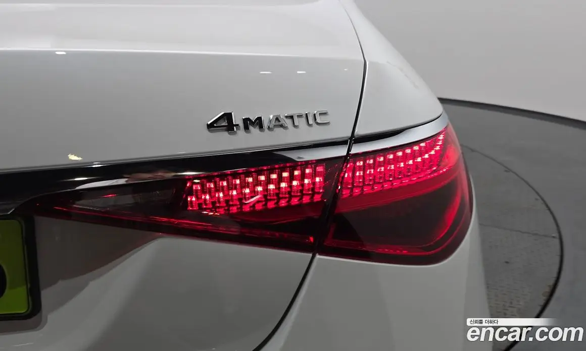 Mercedes-Benz S-Class 2024 4.0 автомат (гидро), фото 8