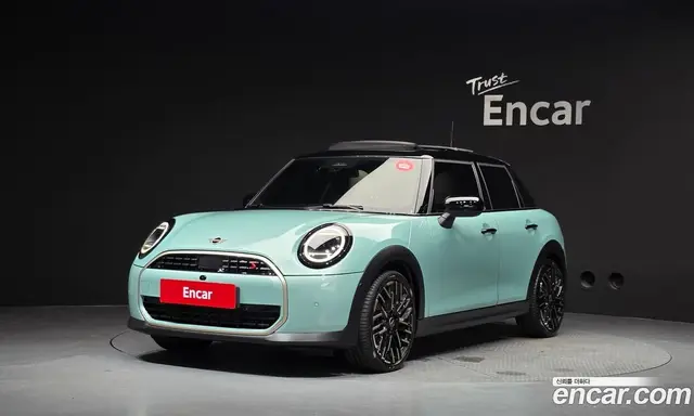 Mini Cooper, 2025, 10 165 км