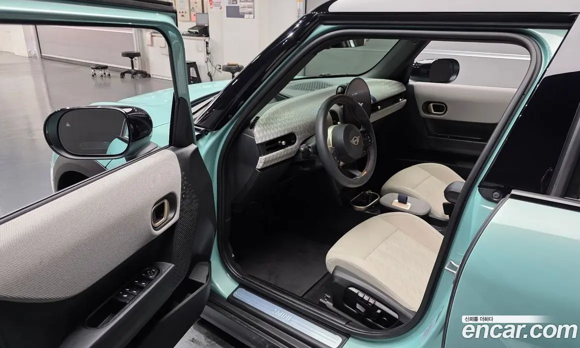 Mini Cooper 2025 2.0 автомат (гидро), фото 13