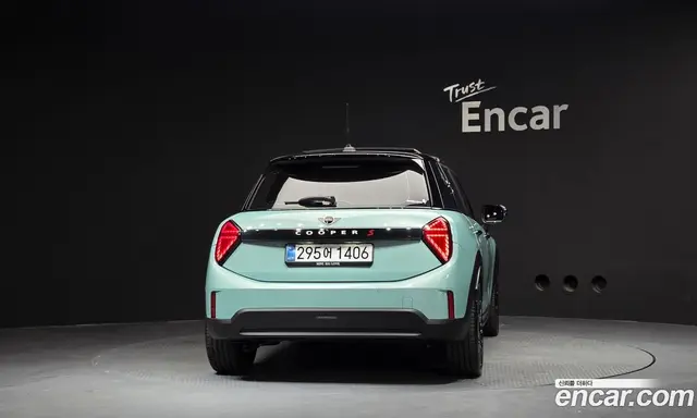 Mini Cooper 2025 2.0 автомат (гидро), миниатюра 4