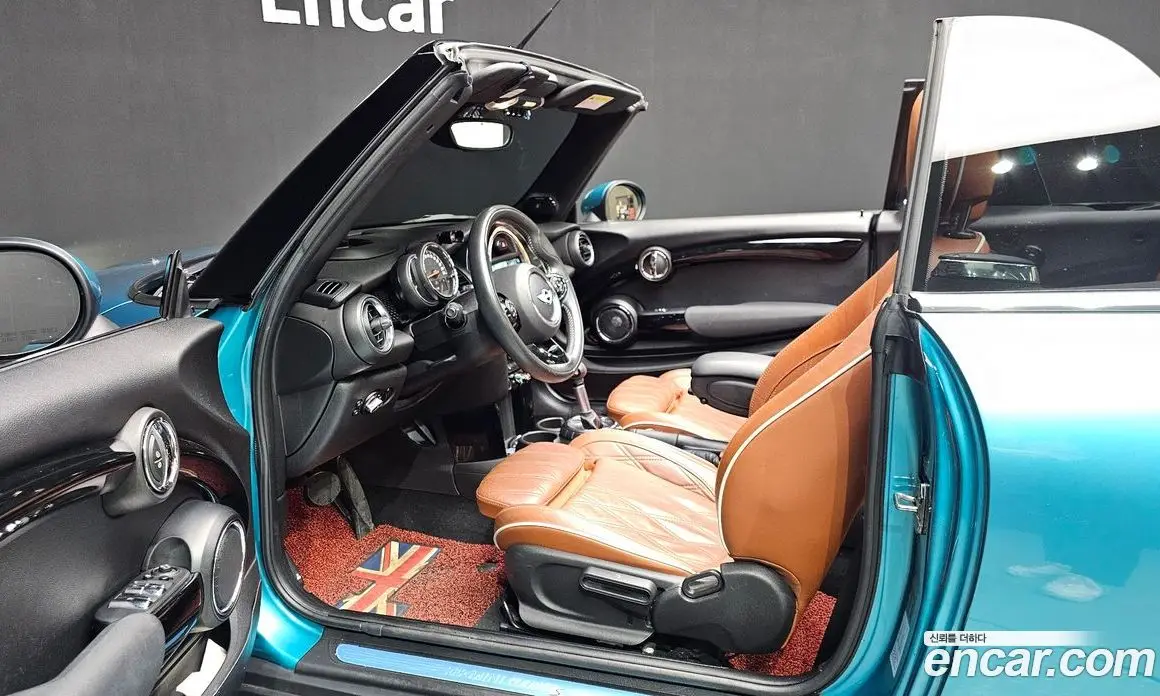Mini Cooper Convertible 2017 2.0 автомат (гидро), фото 13 Mini Cooper Convertible 2017 2.0 автомат (гидро), фото 13