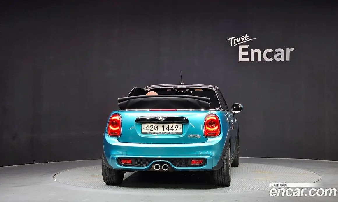Mini Cooper Convertible 2017 2.0 автомат (гидро), фото 4 Mini Cooper Convertible 2017 2.0 автомат (гидро), фото 4