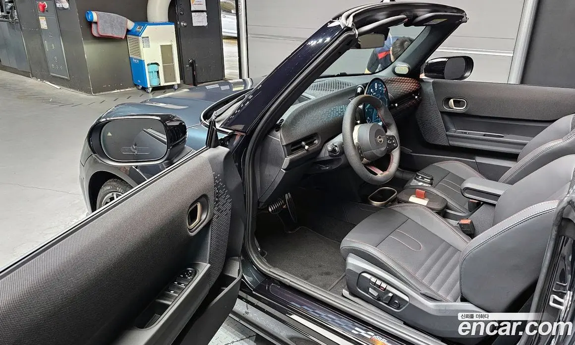 Mini Cooper Convertible 2025 2.0 автомат (гидро), фото 13