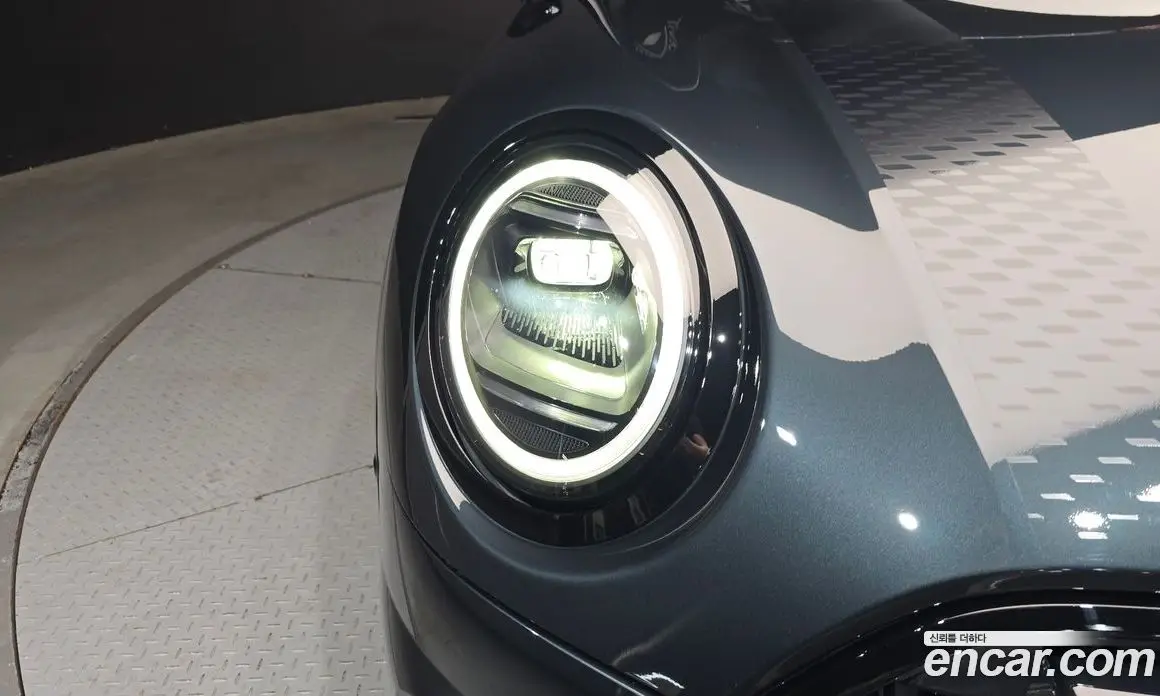 Mini Cooper Convertible 2025 2.0 автомат (гидро), фото 8
