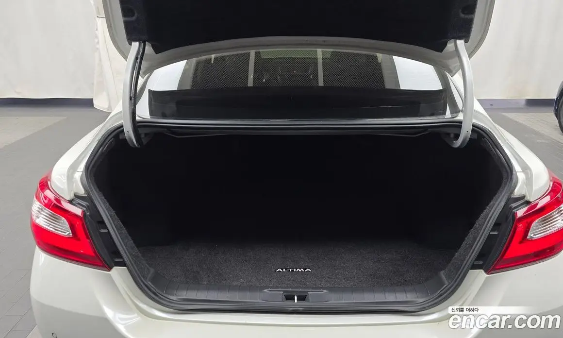 Nissan Altima 2017 2.5 автомат (гидро), фото 20