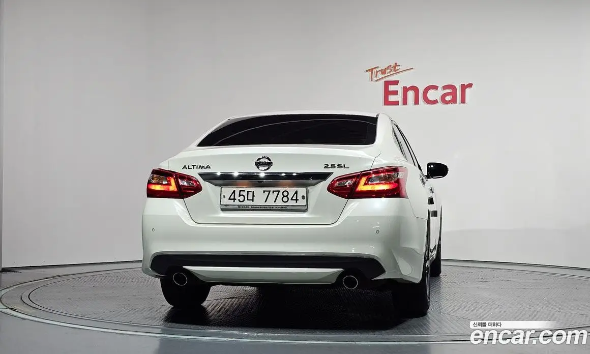 Nissan Altima 2017 2.5 автомат (гидро), фото 4