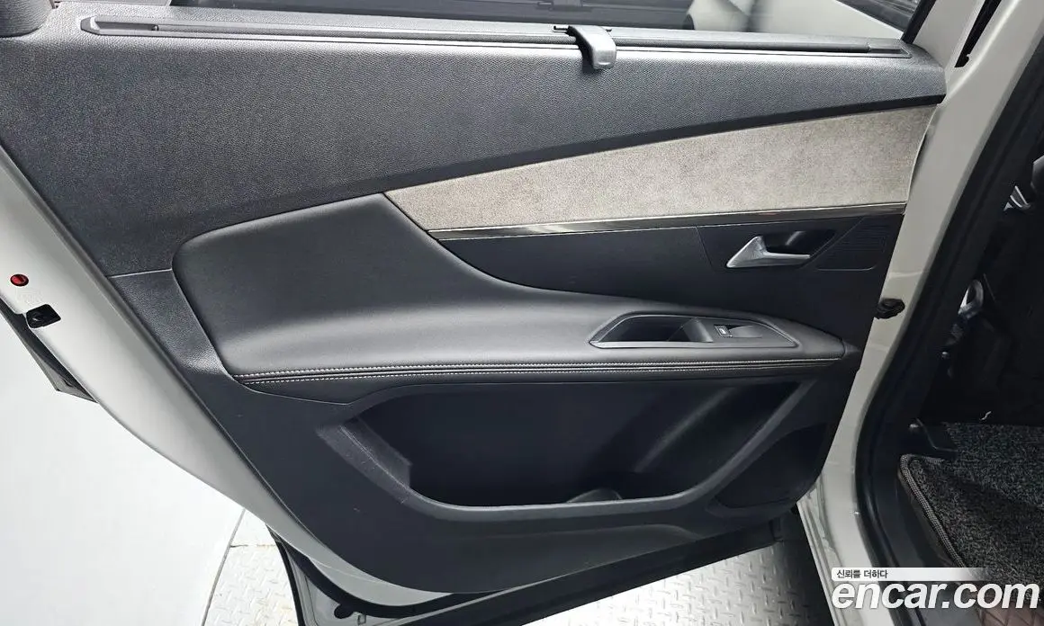 Peugeot 5008 2022 1.5 автомат (гидро), фото 15 Peugeot 5008 2022 1.5 автомат (гидро), фото 15