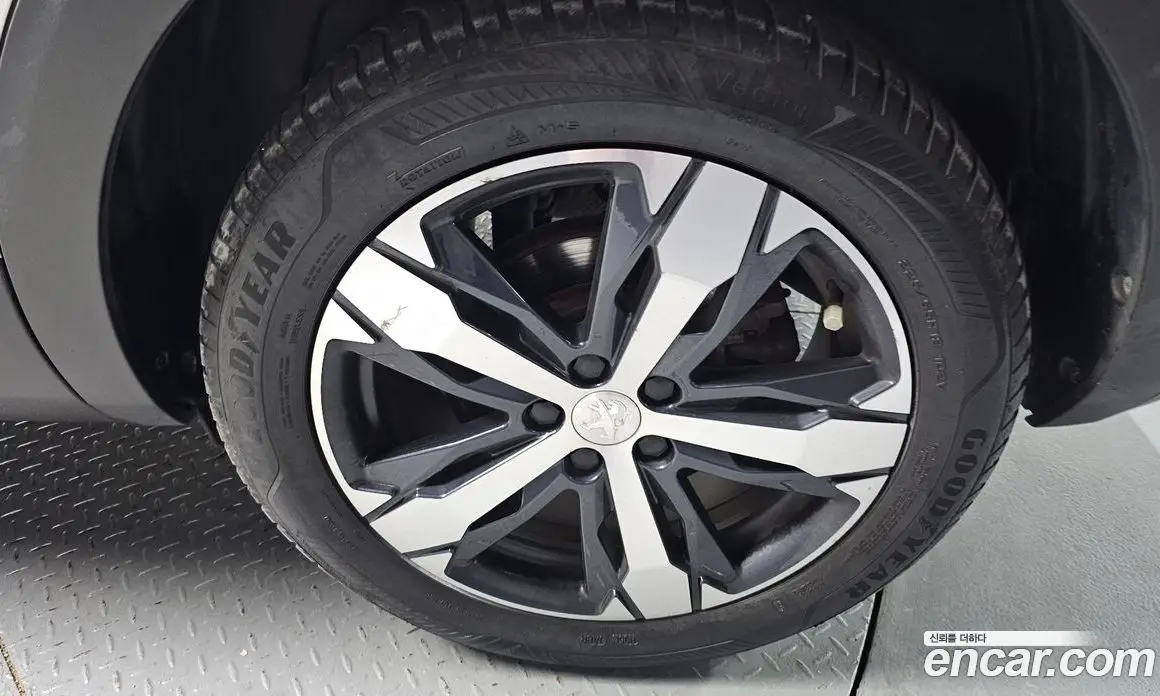 Peugeot 5008 2022 1.5 автомат (гидро), фото 7 Peugeot 5008 2022 1.5 автомат (гидро), фото 7