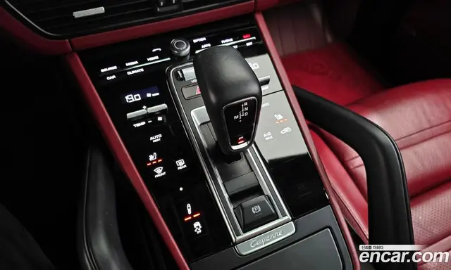 Porsche Cayenne 2021 3.0 автомат (гидро), миниатюра 12