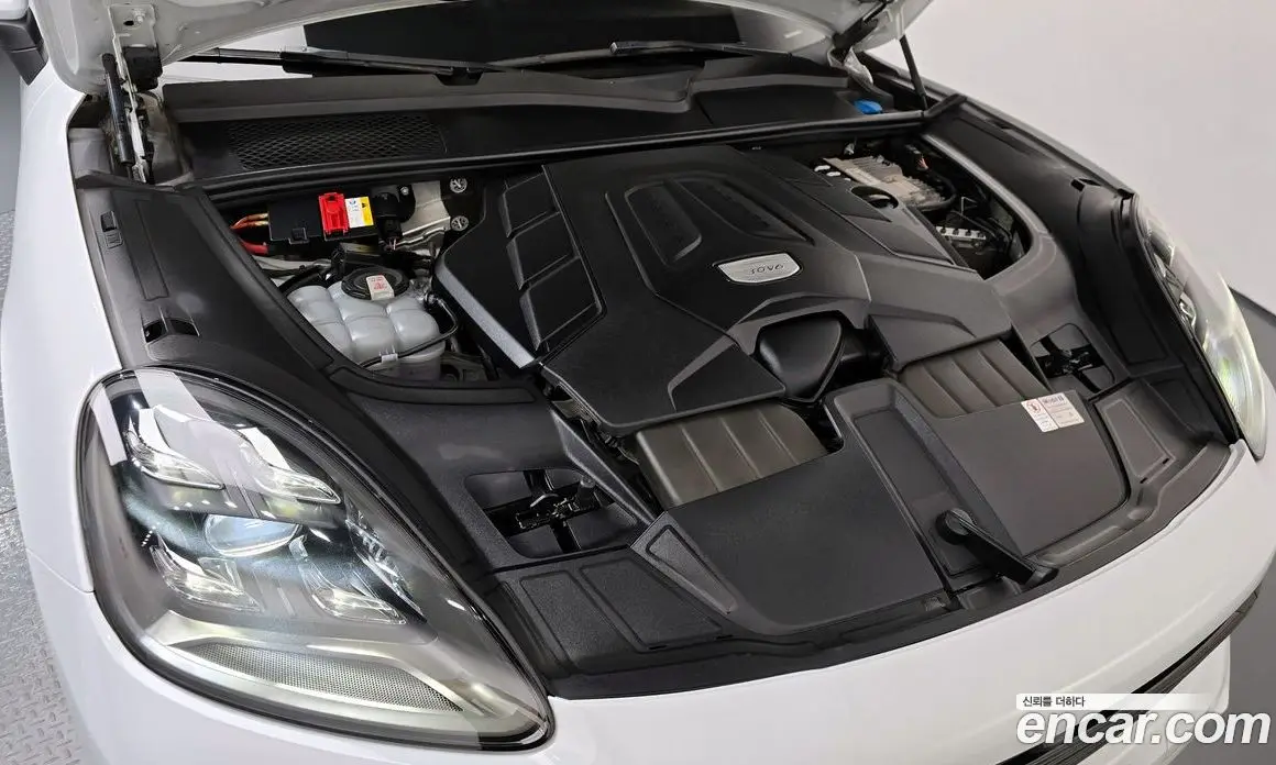 Porsche Cayenne 2021 3.0 автомат (гидро), фото 6