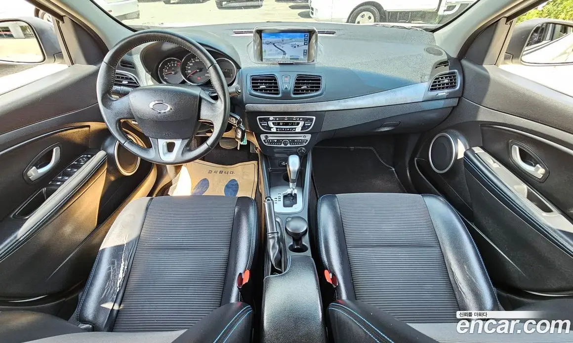 Renault (Samsung) SM3 2012 1.6 автомат (гидро), фото 10 Renault (Samsung) SM3 2012 1.6 автомат (гидро), фото 10