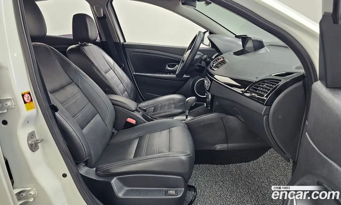 Renault (Samsung) SM3 2016 1.6 автомат (гидро), фото 16 Renault (Samsung) SM3 2016 1.6 автомат (гидро), фото 16