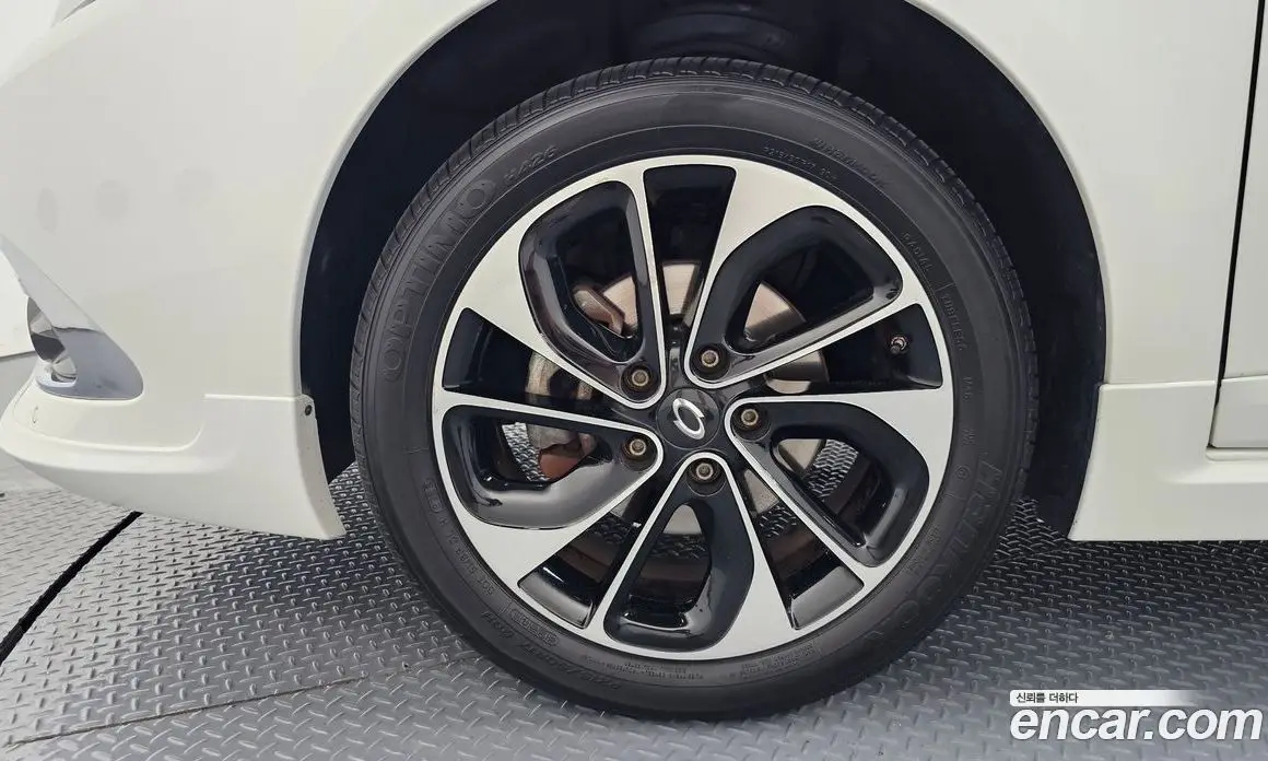 Renault (Samsung) SM3 2016 1.6 автомат (гидро), фото 4 Renault (Samsung) SM3 2016 1.6 автомат (гидро), фото 4