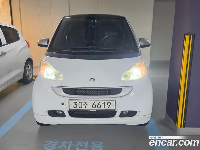 Smart Fortwo 2011 1.0 автомат (робот), миниатюра 3