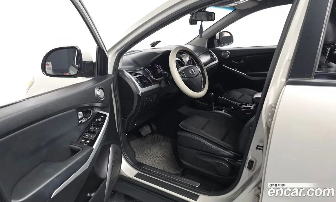 SsangYong Korando 2014 2.0 автомат (гидро), фото 13