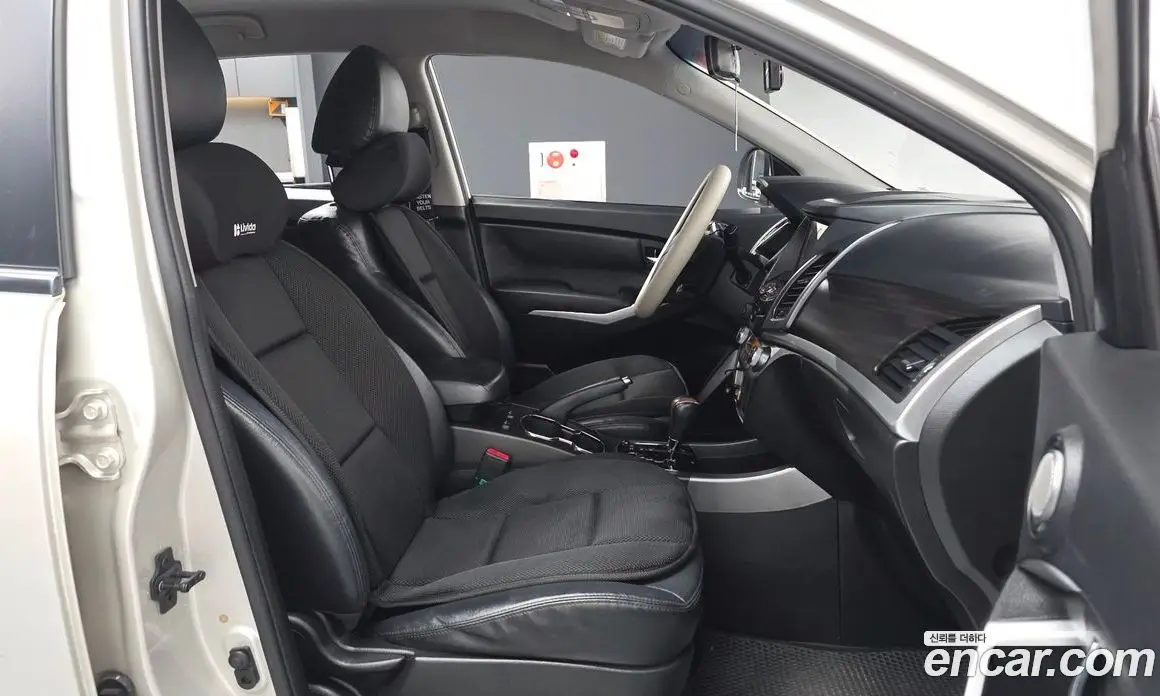 SsangYong Korando 2014 2.0 автомат (гидро), фото 17