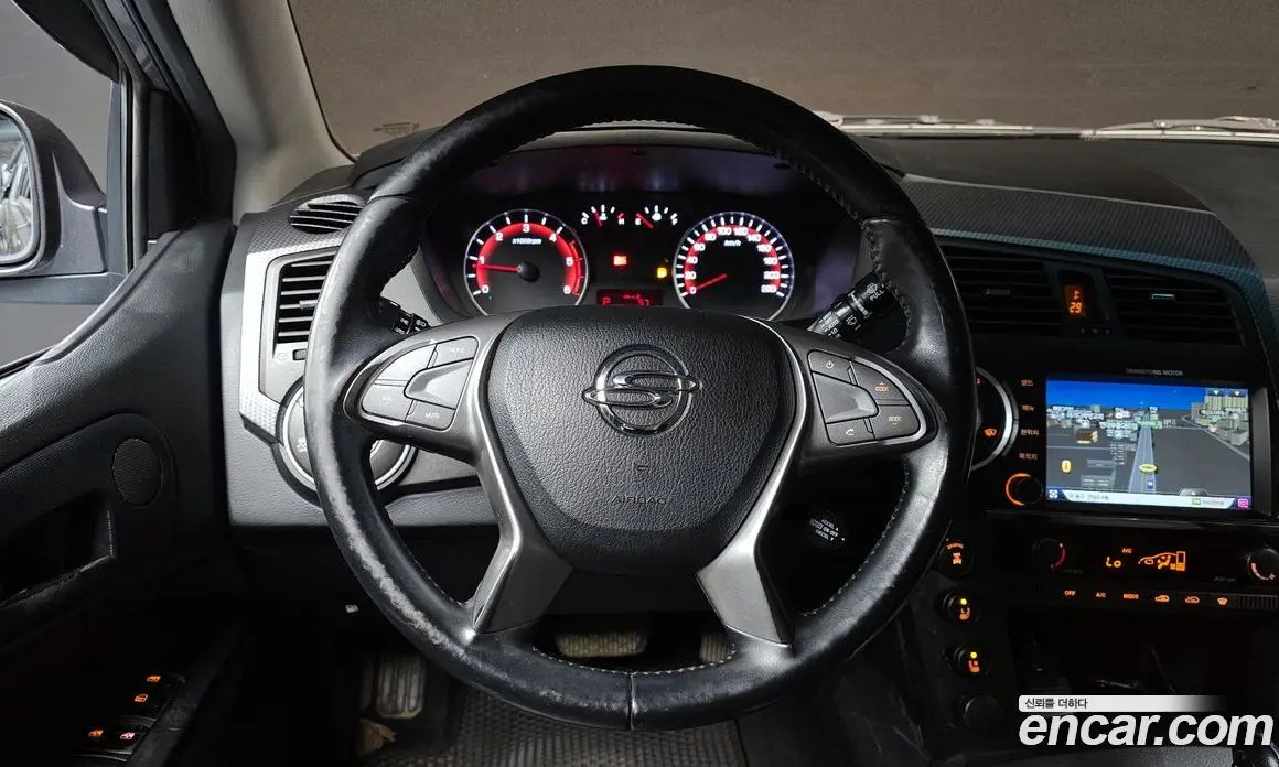 SsangYong Korando 2015 2.0 автомат (гидро), фото 18