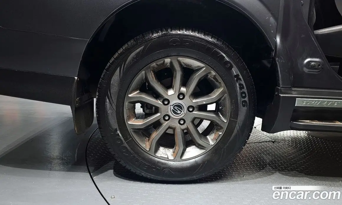 SsangYong Korando 2015 2.0 автомат (гидро), фото 4