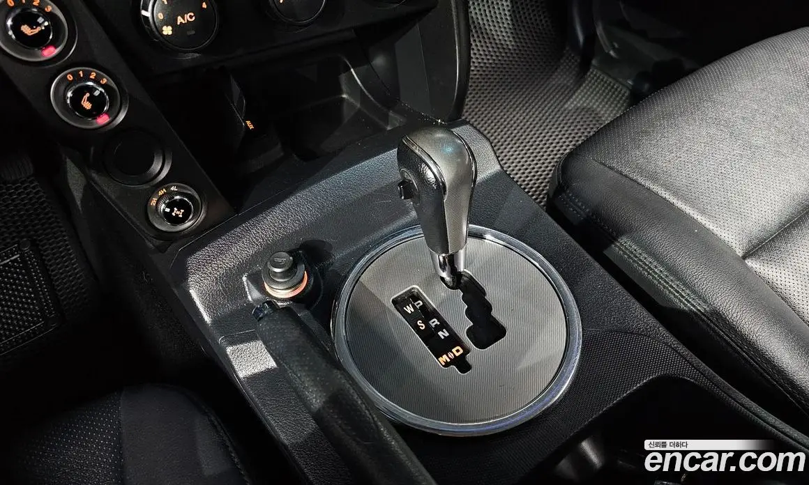 SsangYong Korando 2016 2.2 автомат (гидро), фото 9 SsangYong Korando 2016 2.2 автомат (гидро), фото 9