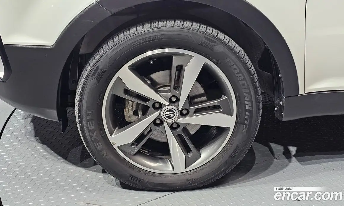 SsangYong Korando 2017 2.2 автомат (гидро), фото 5
