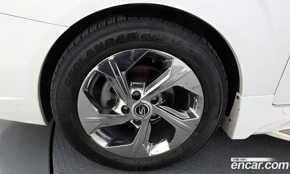 SsangYong Korando 2019 2.2 автомат (гидро), фото 5 SsangYong Korando 2019 2.2 автомат (гидро), фото 5