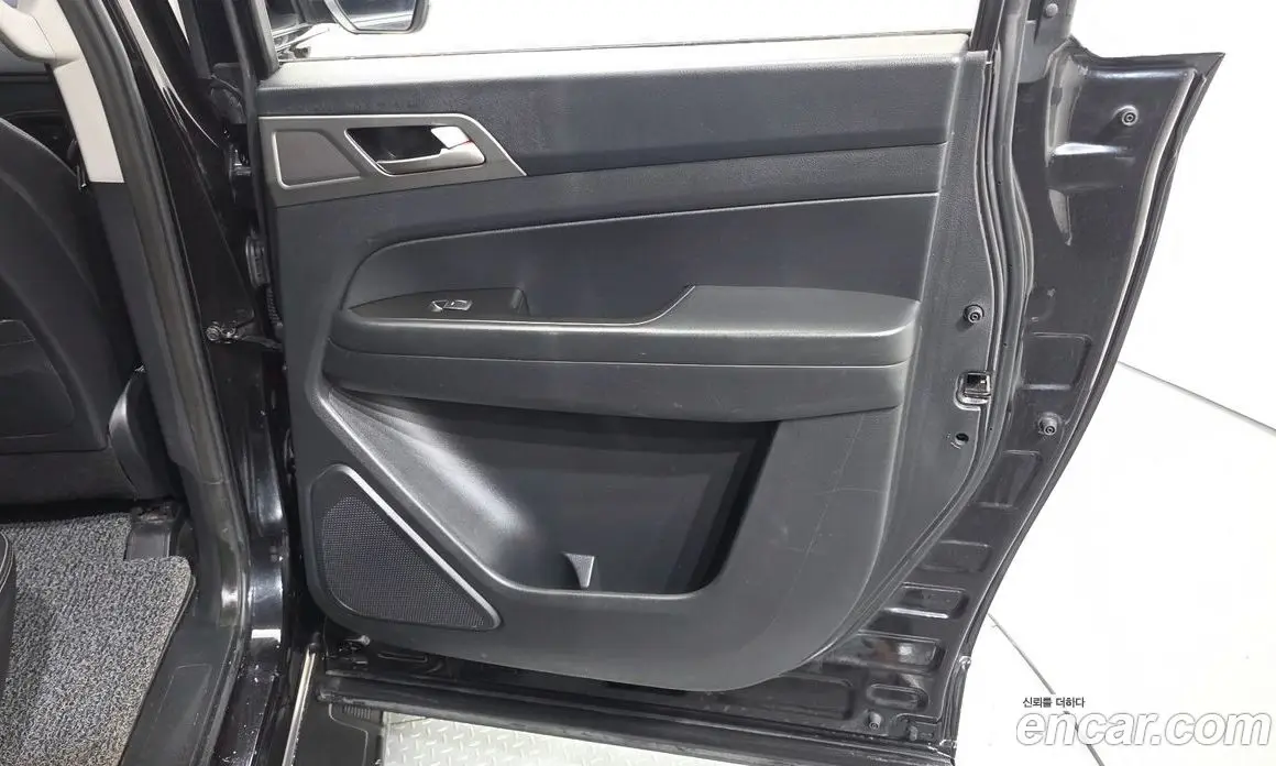 SsangYong Rexton 2018 2.2 автомат (гидро), фото 15