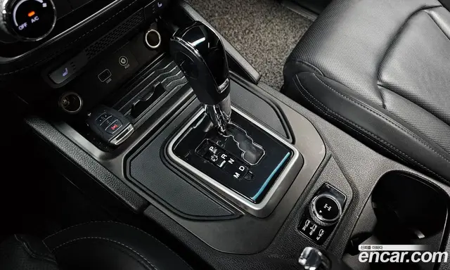 SsangYong Rexton 2019 2.2 автомат (гидро), миниатюра 12
