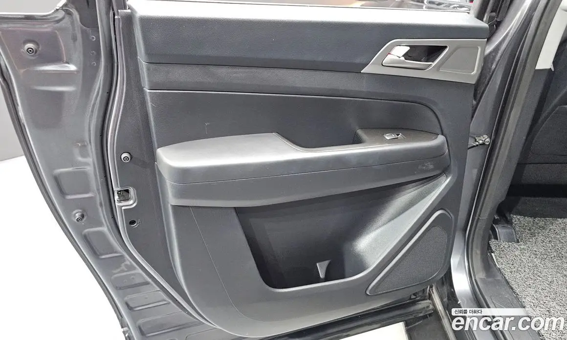 SsangYong Rexton 2019 2.2 автомат (гидро), фото 15