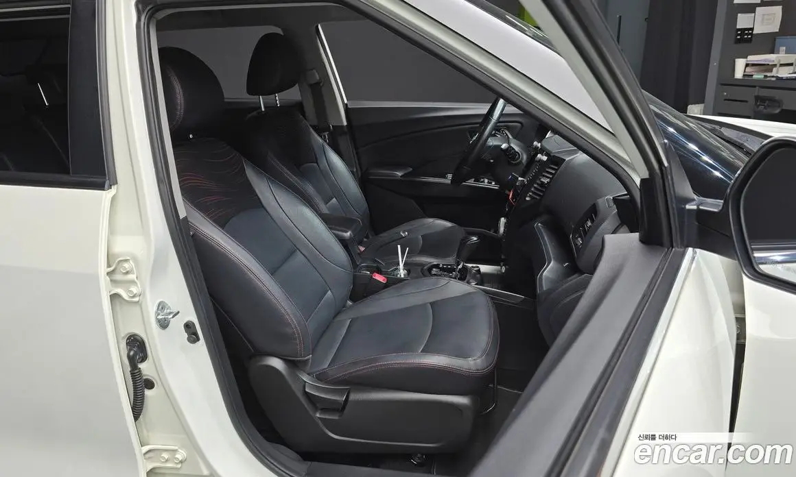 SsangYong TIBOLI 2016 1.6 автомат (гидро), фото 17