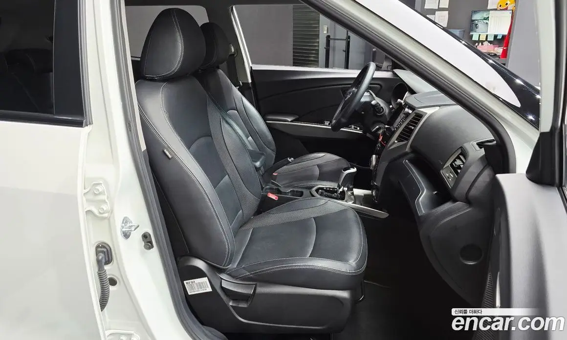 SsangYong TIBOLI 2016 1.6 автомат (гидро), фото 18 SsangYong TIBOLI 2016 1.6 автомат (гидро), фото 18