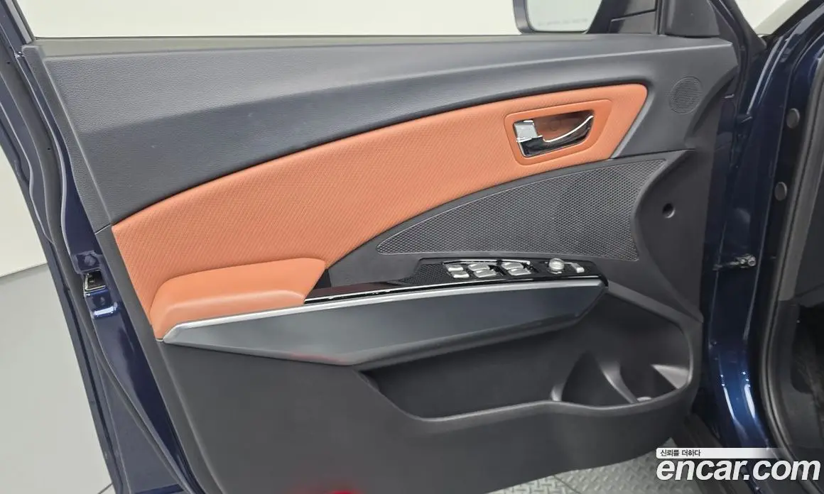 SsangYong TIBOLI 2018 1.6 автомат (гидро), фото 14 SsangYong TIBOLI 2018 1.6 автомат (гидро), фото 14