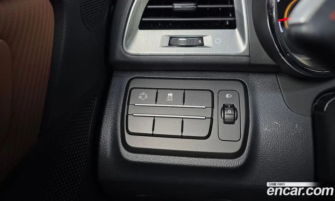 SsangYong TIBOLI 2018 1.6 автомат (гидро), фото 20 SsangYong TIBOLI 2018 1.6 автомат (гидро), фото 20