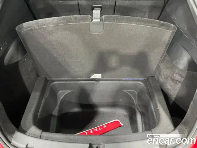 Tesla Model Y 2022 0.2 автомат (гидро), миниатюра 12