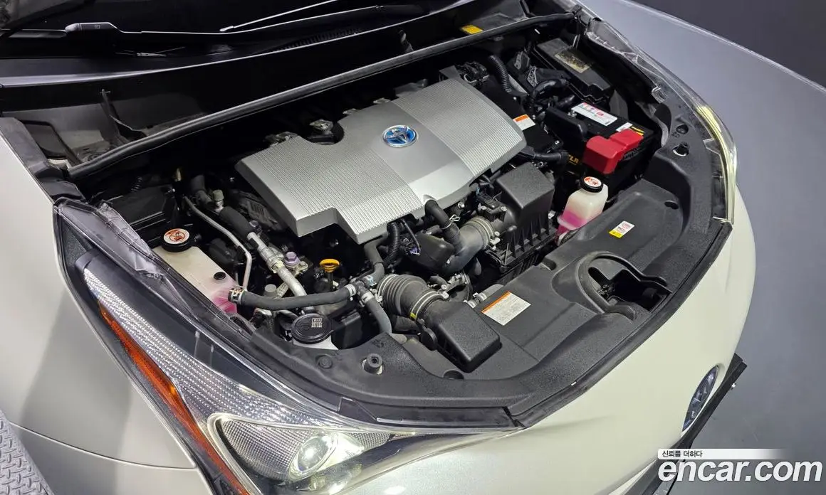 Toyota Prius 2017 1.8 автомат (гидро), фото 6