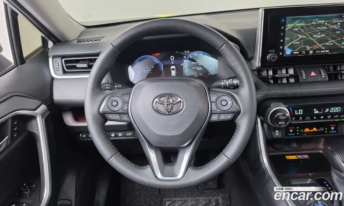 Toyota RAV4 2025 2.5 автомат (гидро), фото 13 Toyota RAV4 2025 2.5 автомат (гидро), фото 13