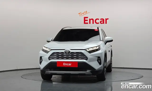 Toyota RAV4 2025 2.5 автомат (гидро), миниатюра 3 Toyota RAV4 2025 2.5 автомат (гидро), миниатюра 3