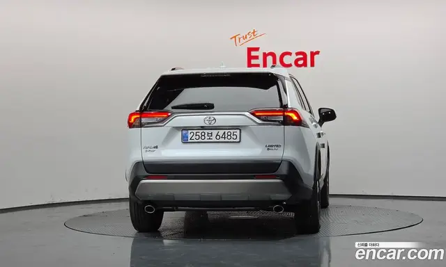 Toyota RAV4 2025 2.5 автомат (гидро), миниатюра 4 Toyota RAV4 2025 2.5 автомат (гидро), миниатюра 4