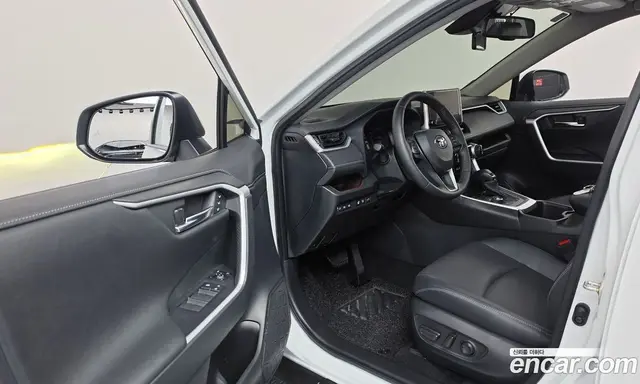 Toyota RAV4 2025 2.5 автомат (гидро), миниатюра 10 Toyota RAV4 2025 2.5 автомат (гидро), миниатюра 10