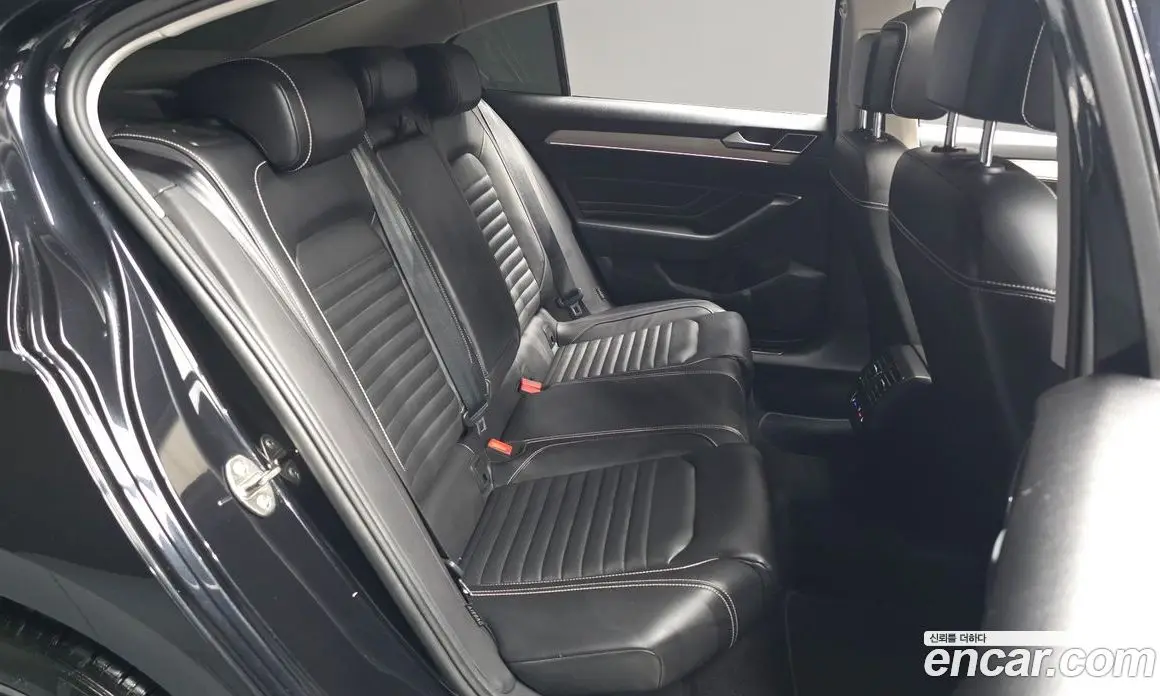 Volkswagen Passat 2021 2.0 автомат (гидро), фото 17 Volkswagen Passat 2021 2.0 автомат (гидро), фото 17
