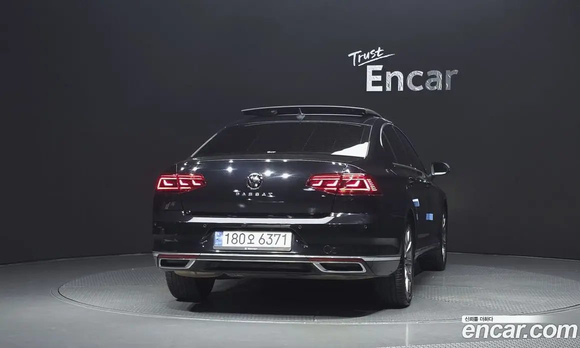 Volkswagen Passat 2021 2.0 автомат (гидро), фото 4 Volkswagen Passat 2021 2.0 автомат (гидро), фото 4