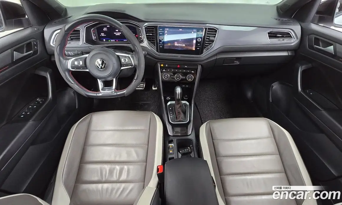 Volkswagen T-Roc 2021 2.0 автомат (гидро), фото 10 Volkswagen T-Roc 2021 2.0 автомат (гидро), фото 10