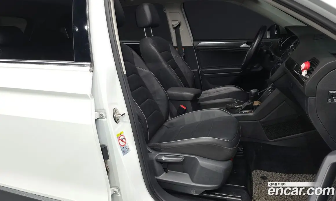 Volkswagen Tiguan 2020 2.0 автомат (гидро), фото 17 Volkswagen Tiguan 2020 2.0 автомат (гидро), фото 17
