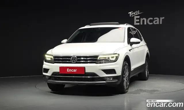 Volkswagen Tiguan 2020 2.0 автомат (гидро), миниатюра 3 Volkswagen Tiguan 2020 2.0 автомат (гидро), миниатюра 3