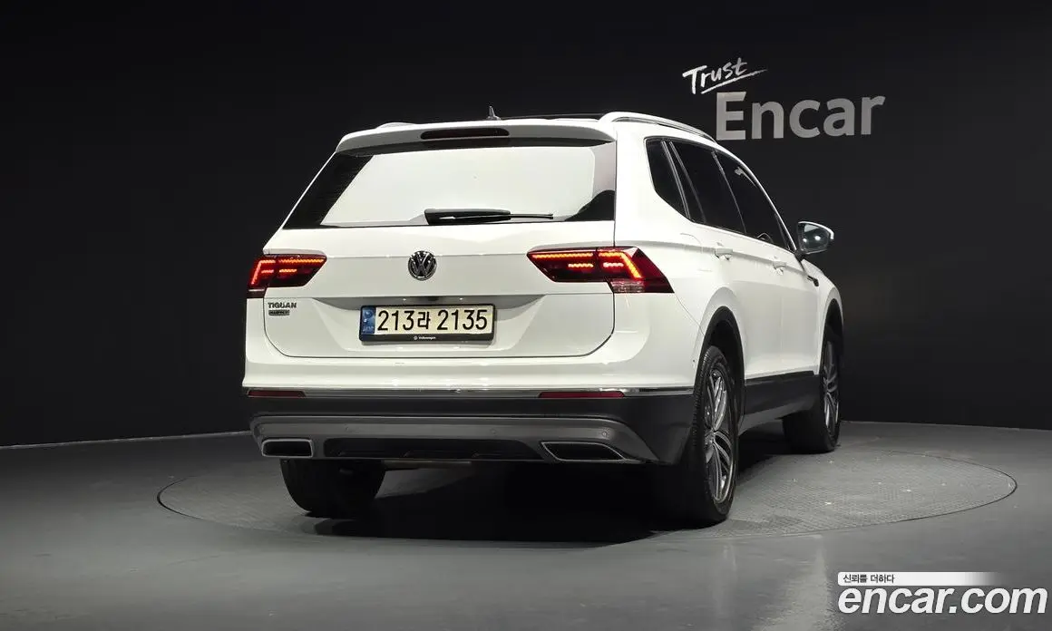 Volkswagen Tiguan 2020 2.0 автомат (гидро), фото 4 Volkswagen Tiguan 2020 2.0 автомат (гидро), фото 4