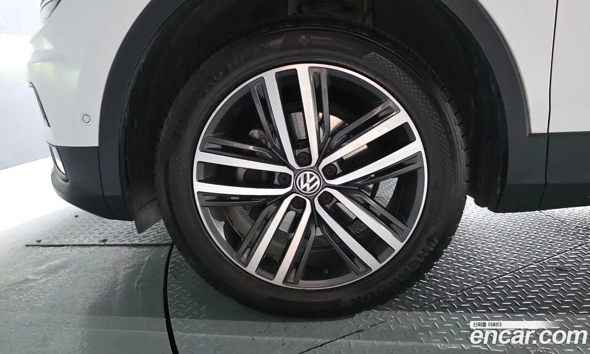 Volkswagen Tiguan 2020 2.0 автомат (гидро), фото 5 Volkswagen Tiguan 2020 2.0 автомат (гидро), фото 5