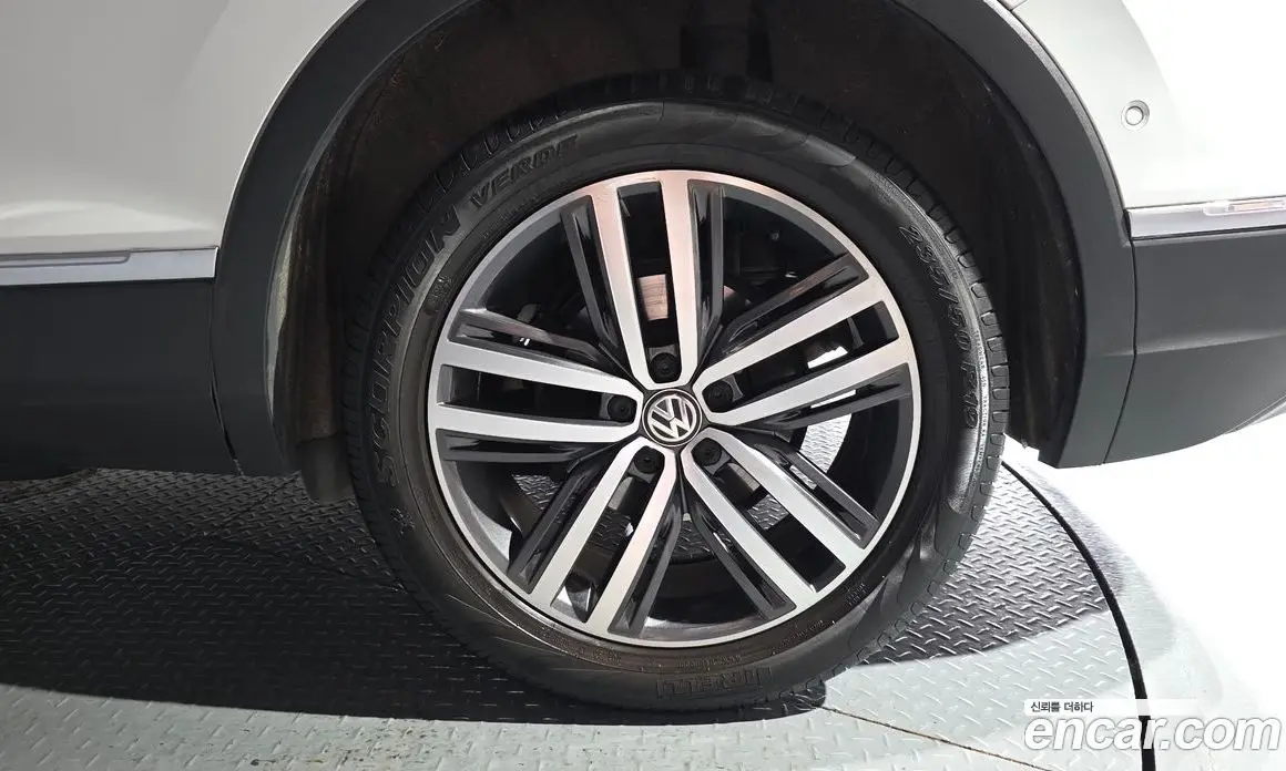 Volkswagen Tiguan 2020 2.0 автомат (гидро), фото 7 Volkswagen Tiguan 2020 2.0 автомат (гидро), фото 7