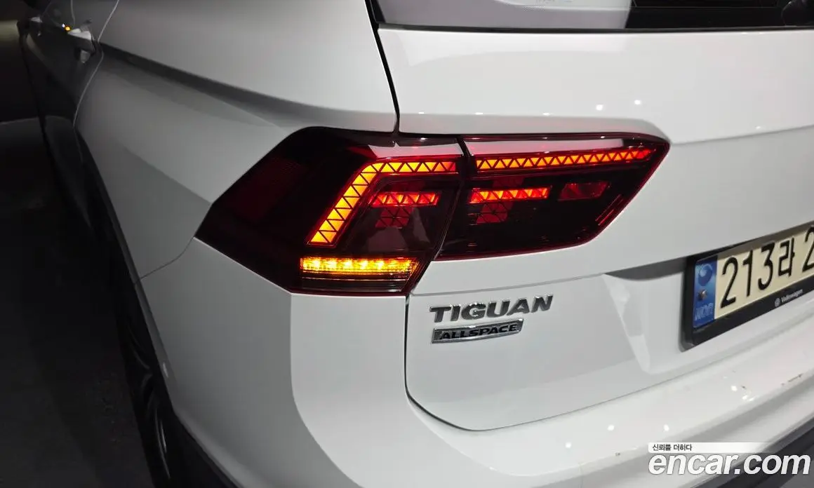 Volkswagen Tiguan 2020 2.0 автомат (гидро), фото 9 Volkswagen Tiguan 2020 2.0 автомат (гидро), фото 9